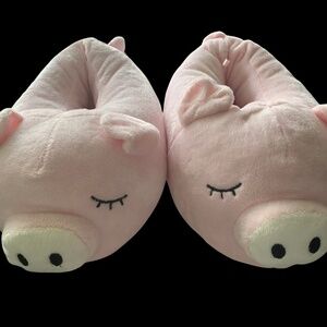 Pink Pig Plush Cozy Slippers | Women’s Medium 7/8